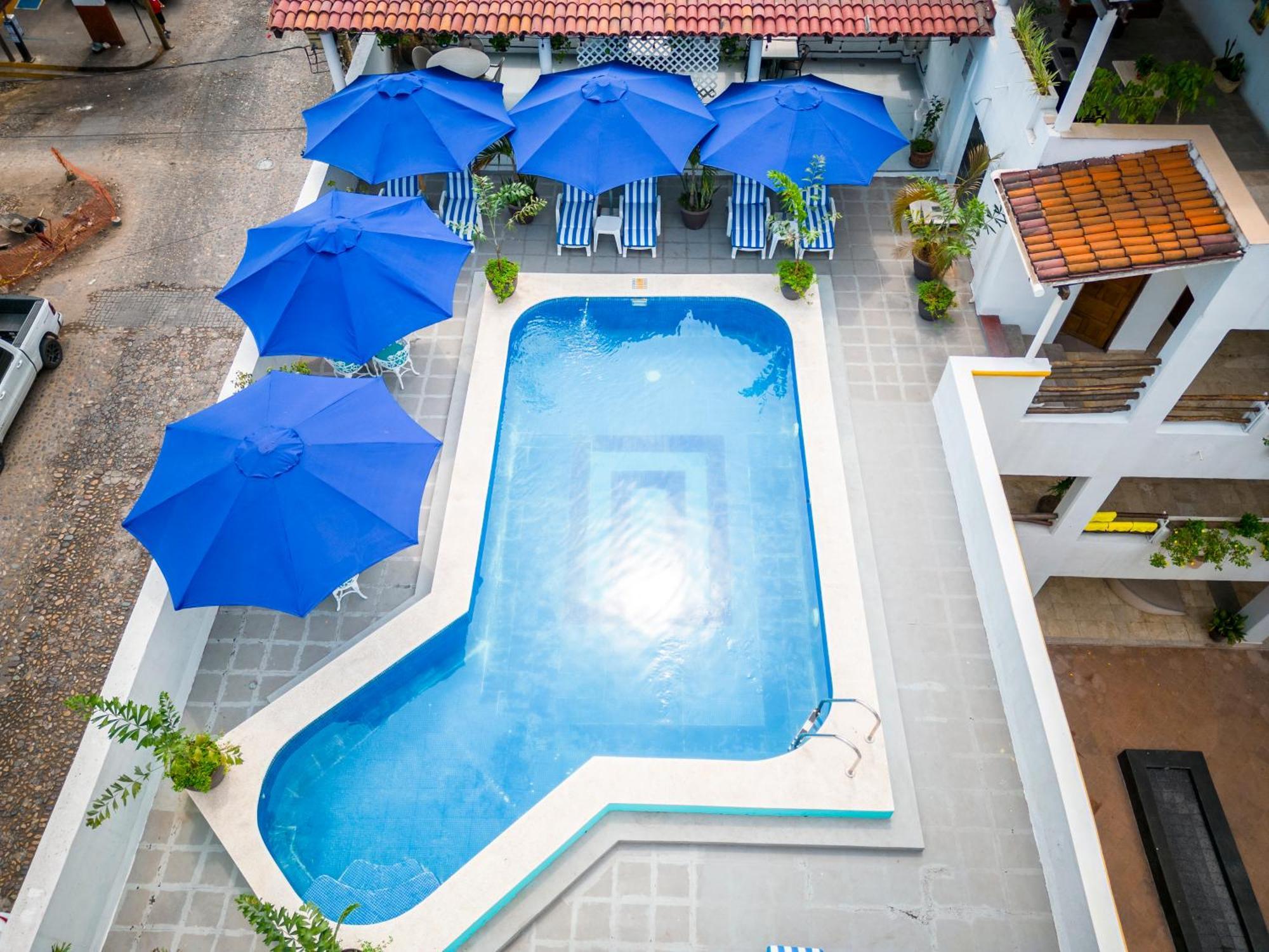 Hotel Pueblito Vallarta Пуэрто-Вальярта Экстерьер фото