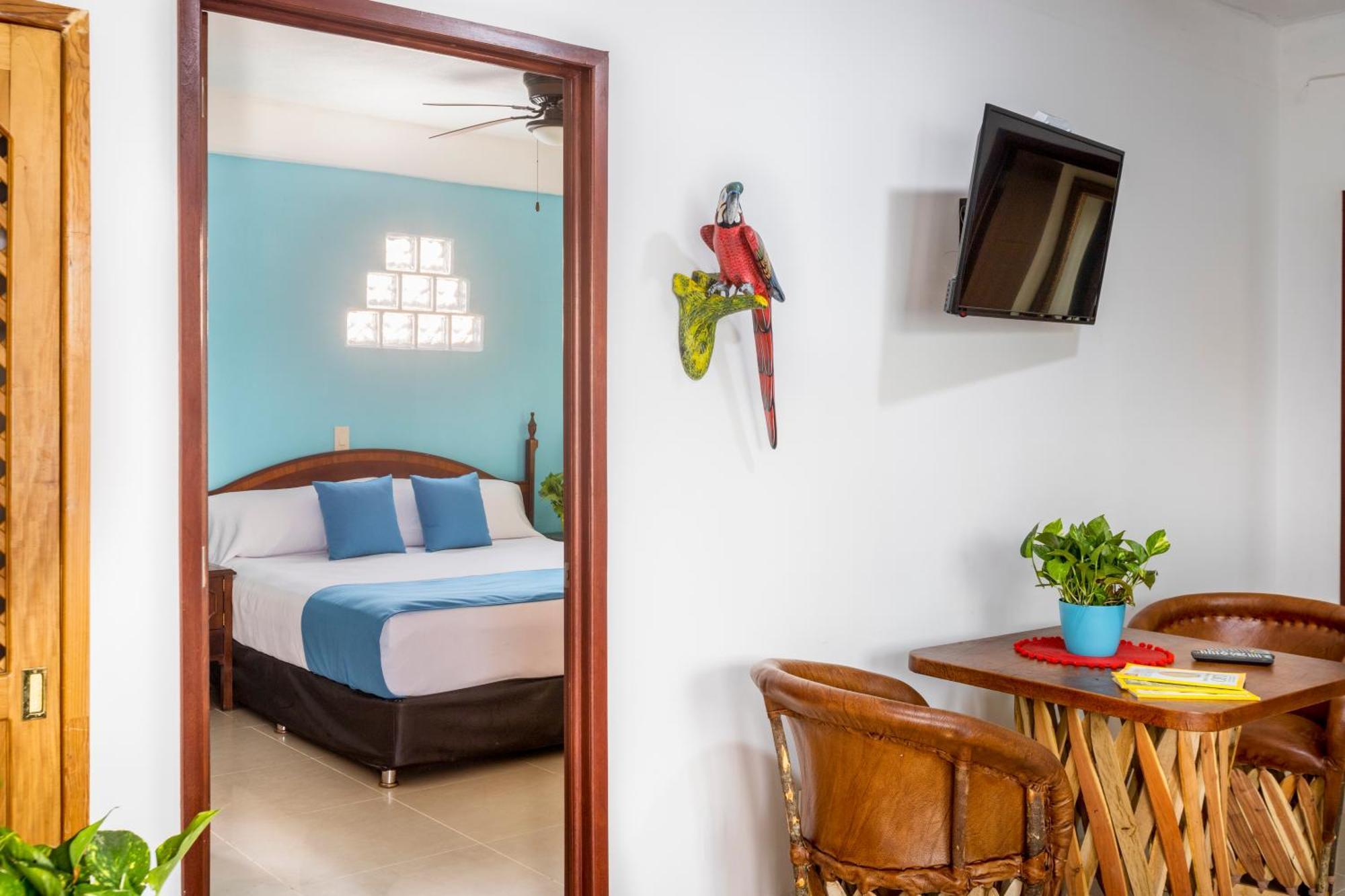 Hotel Pueblito Vallarta Пуэрто-Вальярта Экстерьер фото