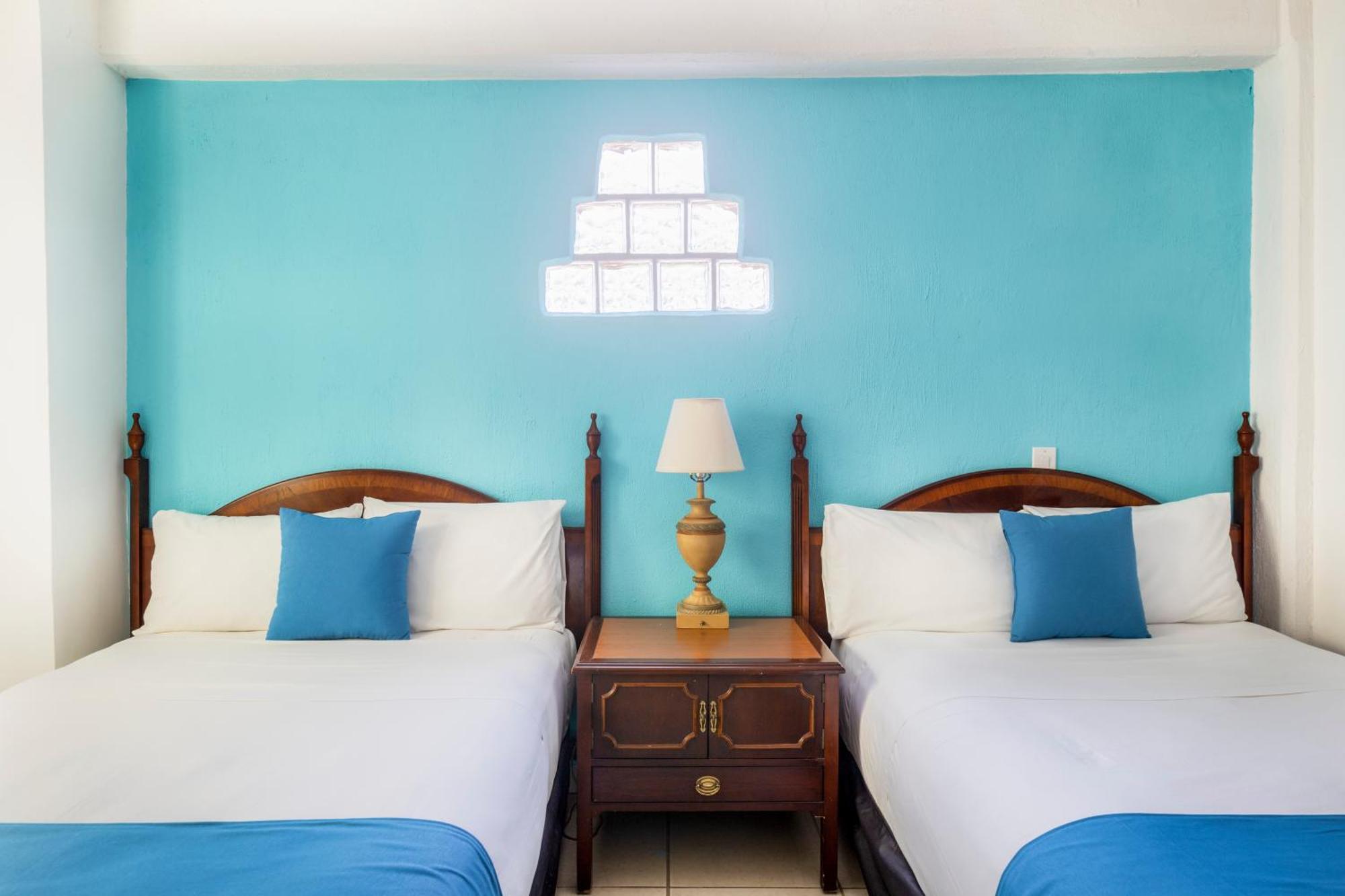 Hotel Pueblito Vallarta Пуэрто-Вальярта Экстерьер фото